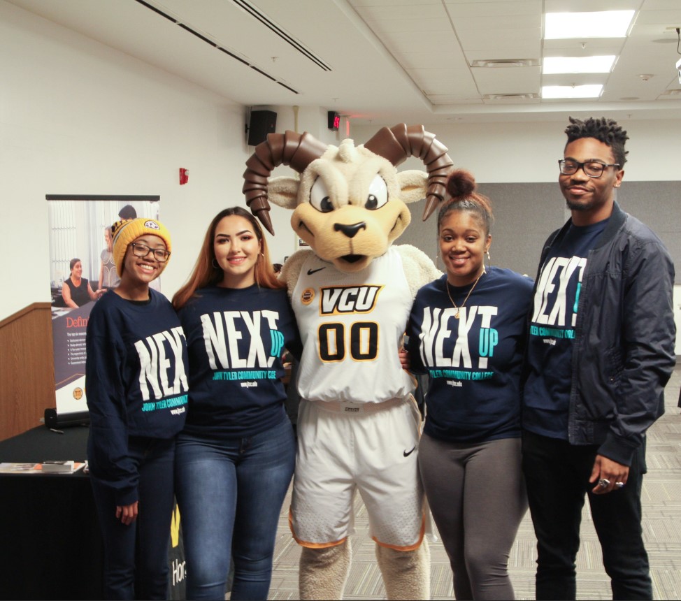 Tyler students with Rodney the Ram